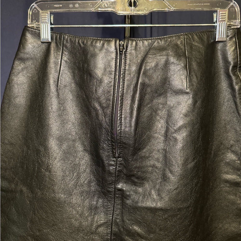 Black leather skirt - Picture 7 of 10